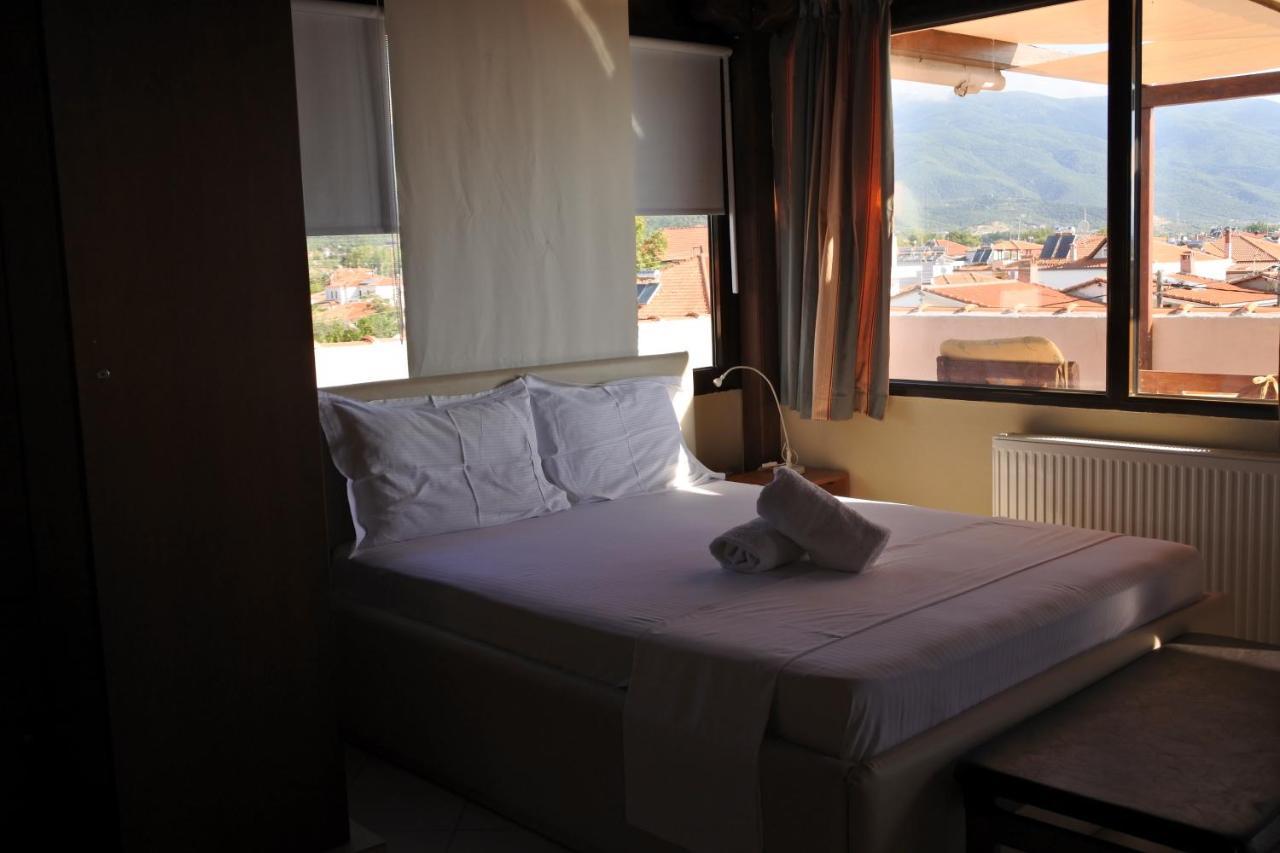Big Dino'S Galini Apartment อัสโปรวาลตา ภายนอก รูปภาพ