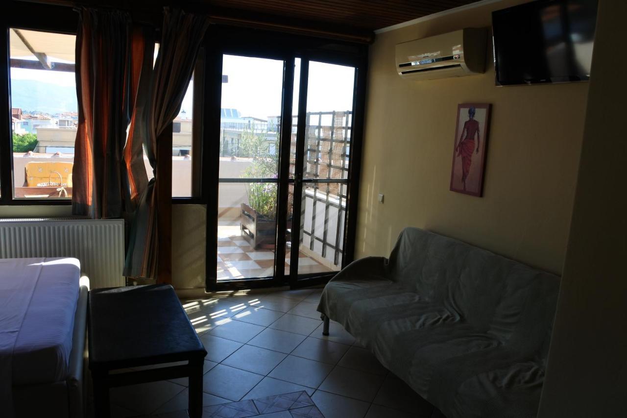 Big Dino'S Galini Apartment อัสโปรวาลตา ภายนอก รูปภาพ