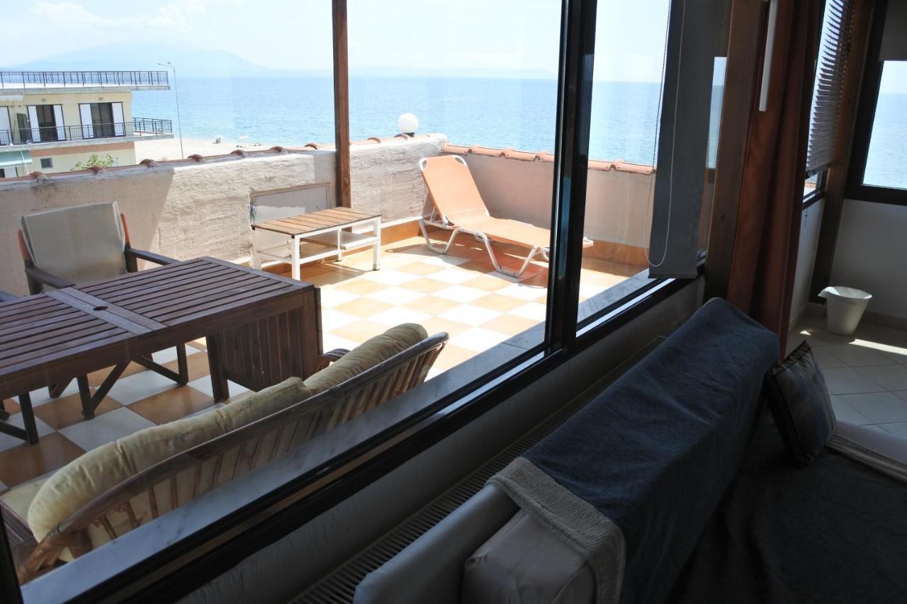 Big Dino'S Galini Apartment อัสโปรวาลตา ภายนอก รูปภาพ