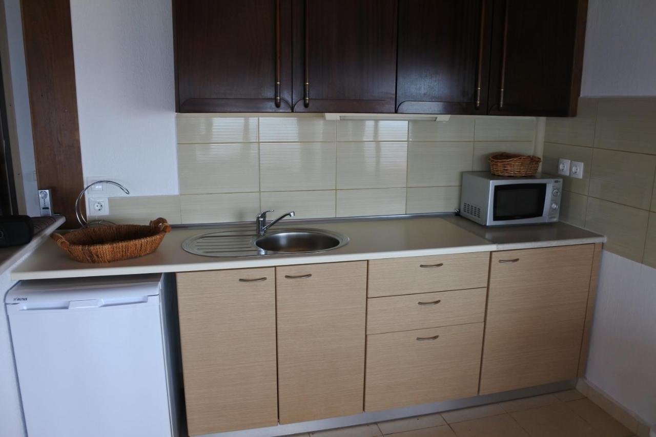 Big Dino'S Galini Apartment อัสโปรวาลตา ภายนอก รูปภาพ