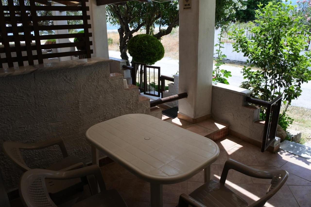 Big Dino'S Galini Apartment อัสโปรวาลตา ภายนอก รูปภาพ